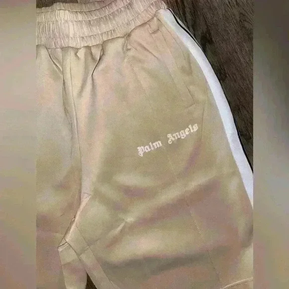 Palm Angels Shorts - Picture 2 of 3